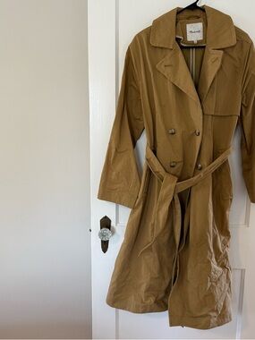 Madewell Camel/Tan Double-Breasted Trench